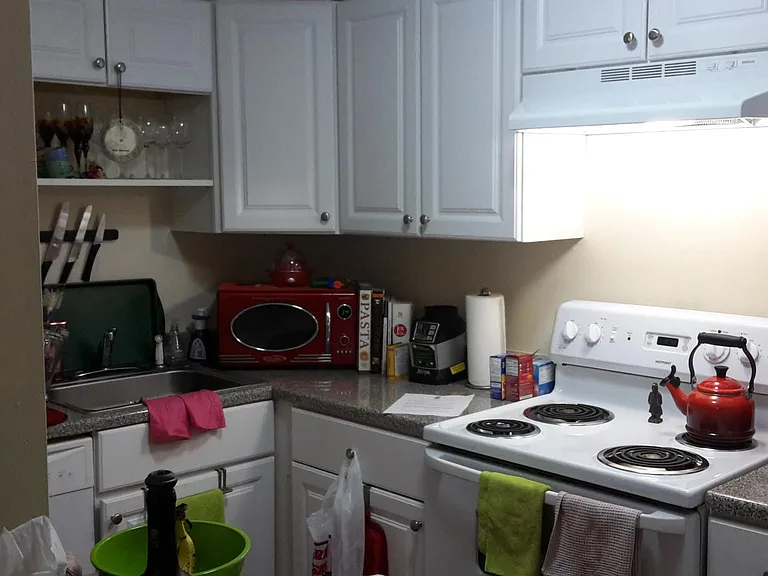 180 Main St #1 — Photo 10
