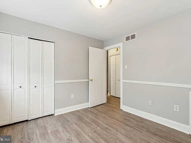 2028 Arch St — Photo 16