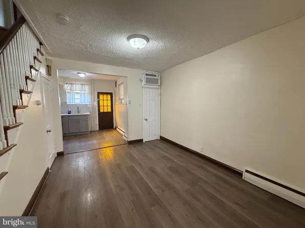2528 S Beulah St, Philadelphia, PA 19148