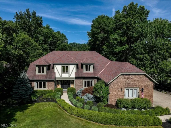 4590 Silver Crk, Brecksville, OH 44141
