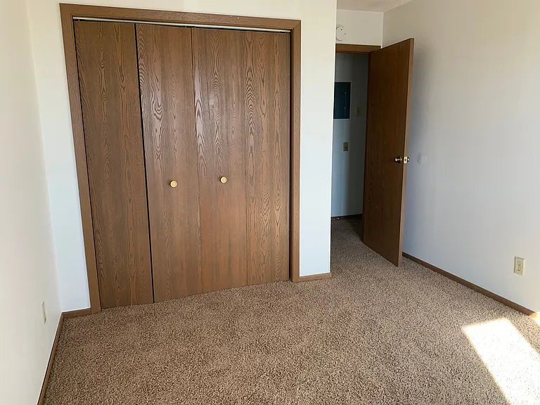 Ashwood Apartments — Photo 32