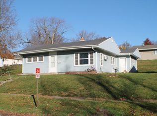 402 14th St, Corning, IA 50841