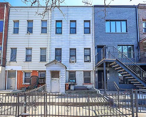 1st image of 493 4th Ave #2
