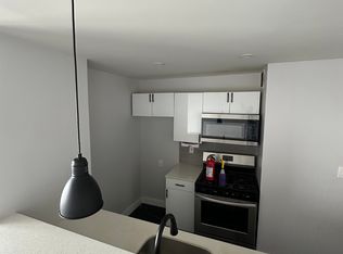 750-752 S Broad St #9C, Elizabeth, NJ 07202