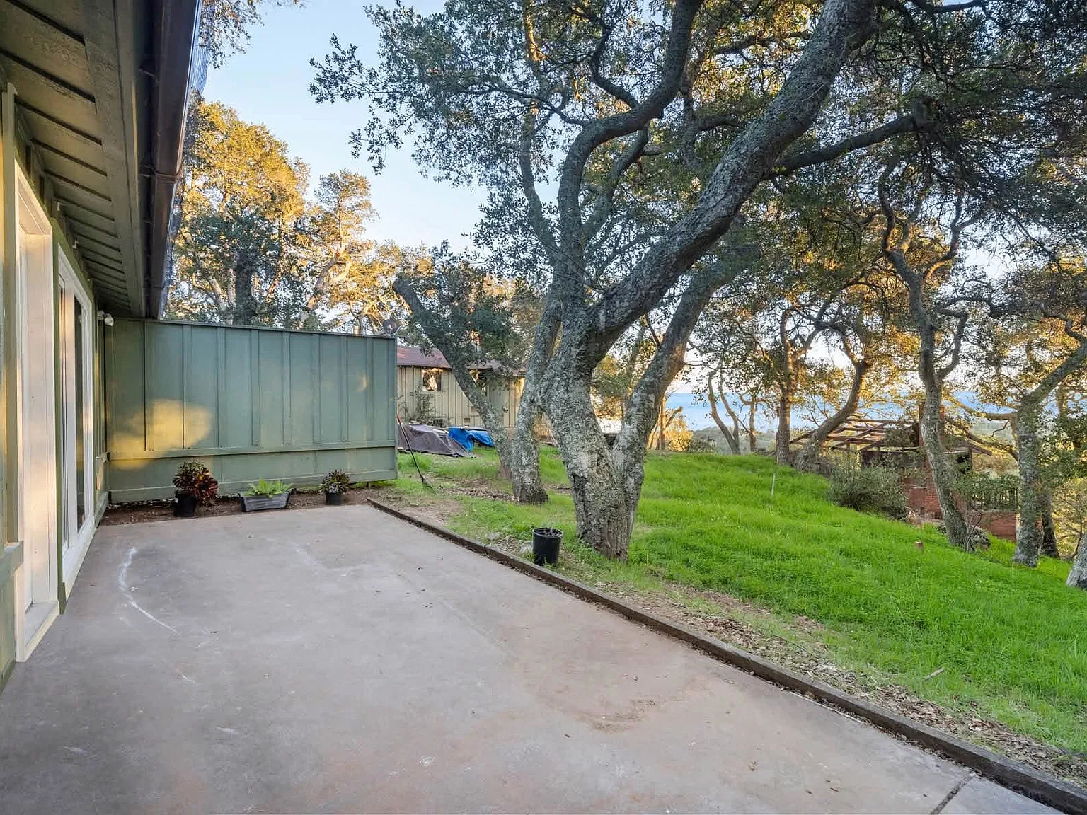 W Camino Cielo, Santa Barbara — Photo 4