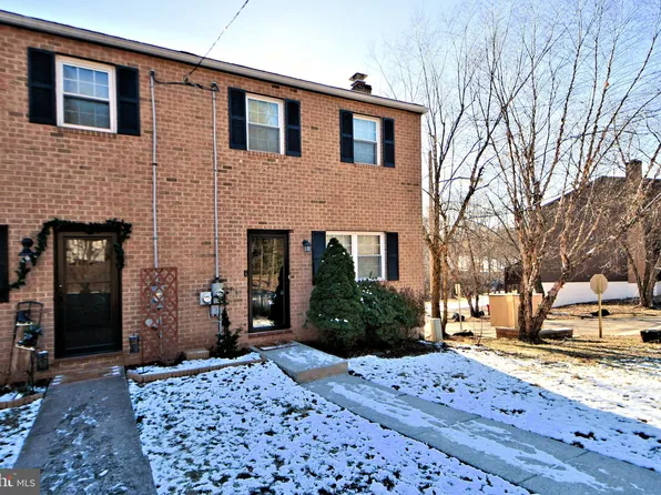 31 Game Farm Rd, Schwenksville, PA 19473