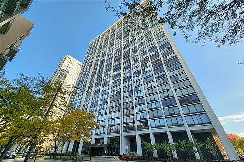 5445 N Sheridan Rd #1905 Photo 1
