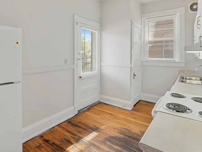 1524 S 2nd St #6 — Photo 3