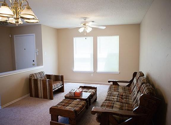4th image of 2507 Byfield Dr