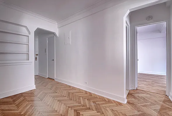 Rented by Urbane Brokerage | media 4