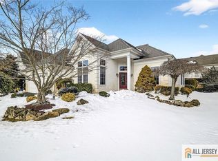 18 Hogan Way, Monroe Township, NJ 08831