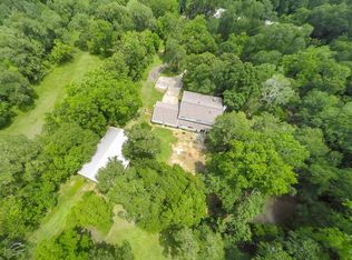 13102 Oakwood Dr, Needville, TX 77461