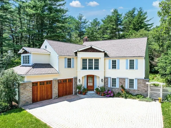 4 Carsha Dr, Natick, MA 01760