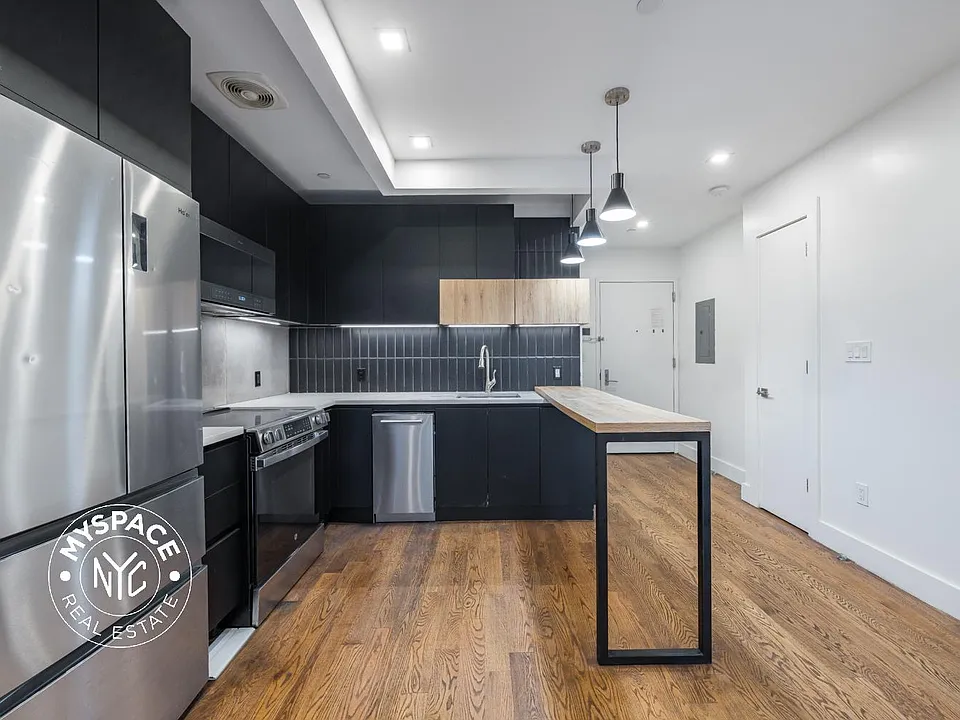1800 Ocean Ave #5Z