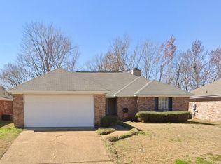 588 Acorn Ln, Brandon, MS 39047