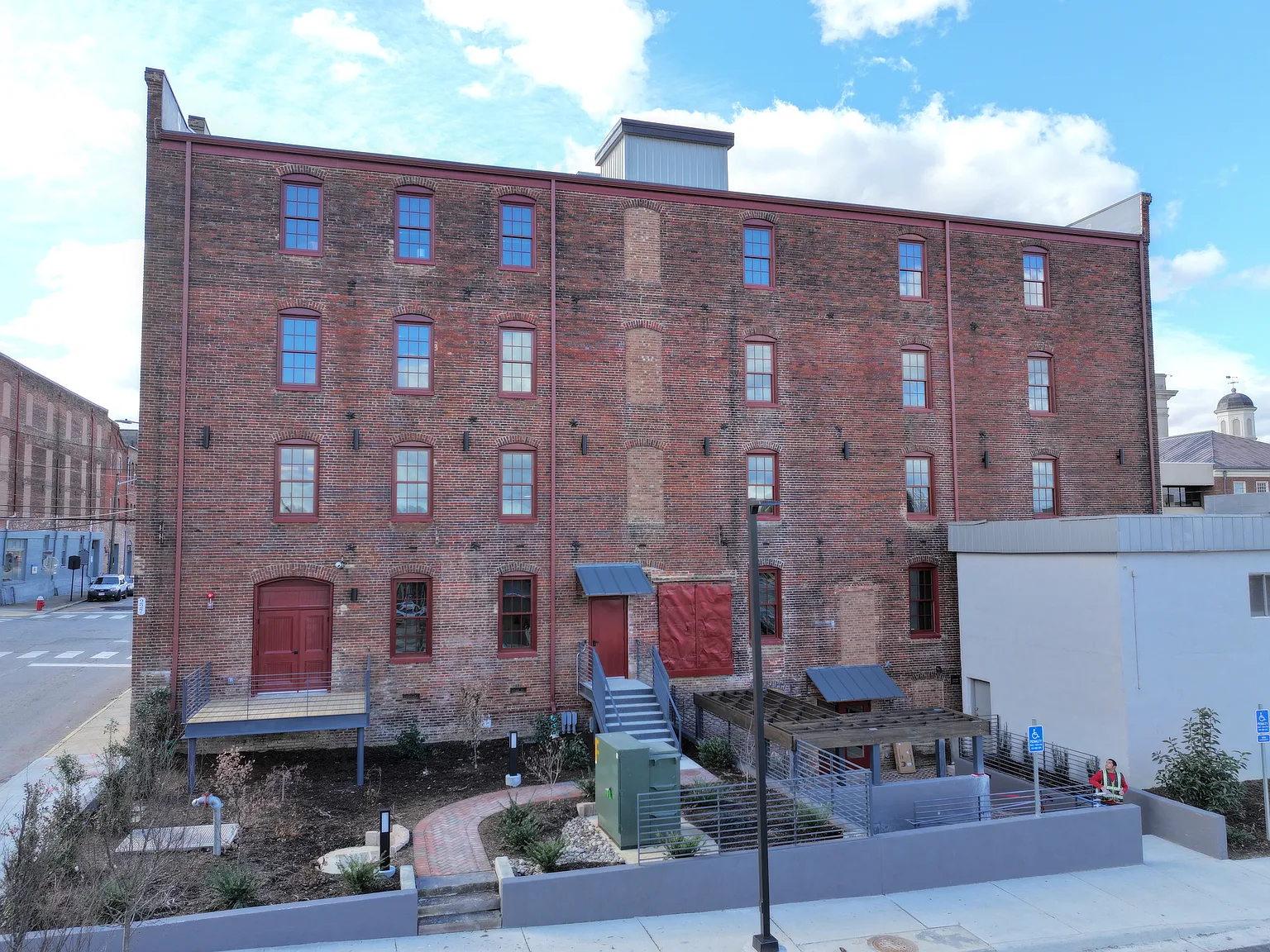 TB Fitzgerald — Photo 1