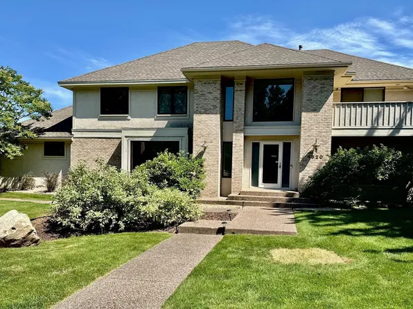 4820 95 1/2 St W, Bloomington, MN 55437