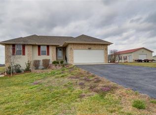 177 Prism Dr, Highlandville, MO 65669