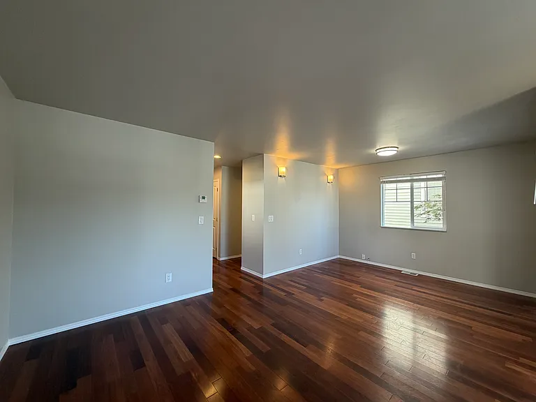 2nd level - living room