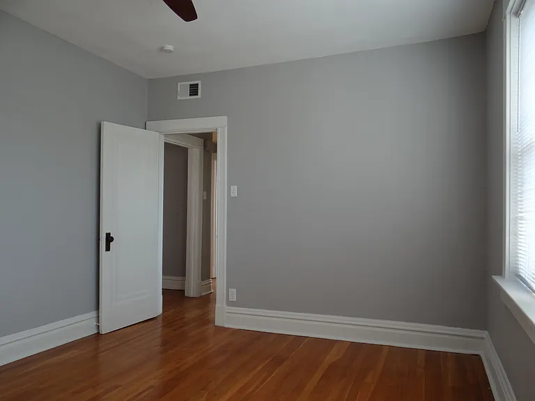 6243 Southwood Ave #3 — Photo 11