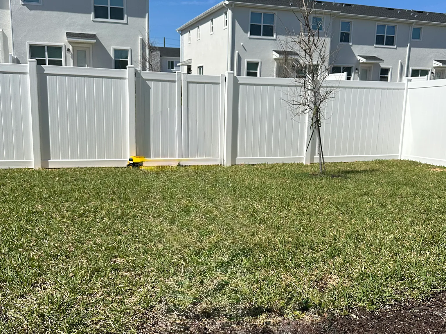 3 bed, 1988 sqft, $2,350 — Photo 4