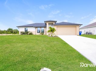 524 Lone Star Ln, Lehigh Acres, FL 33974