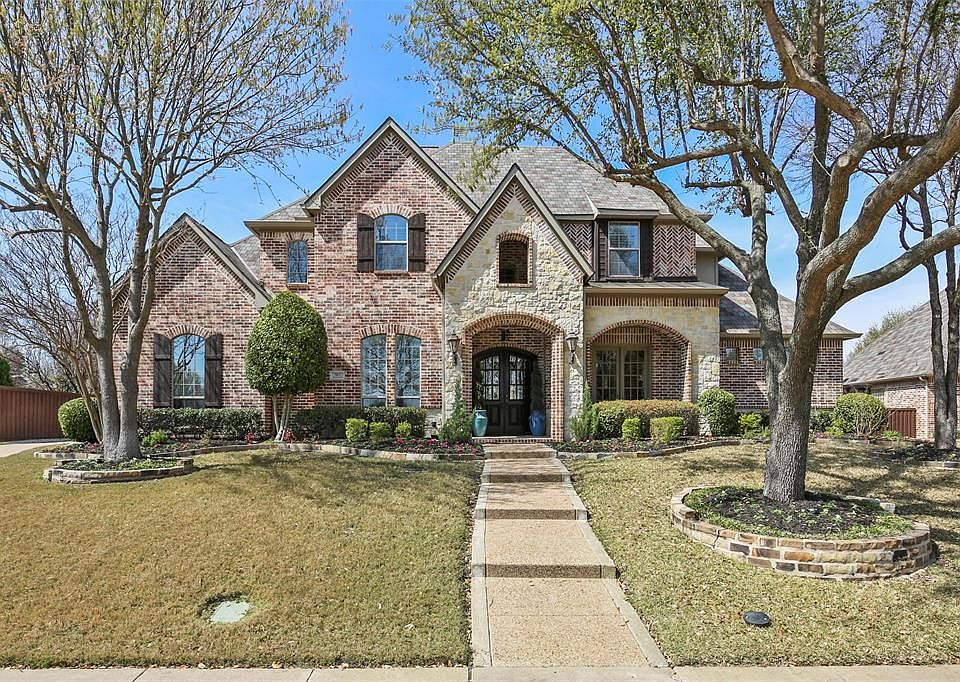 1st image of 7412 Waterfall Dr