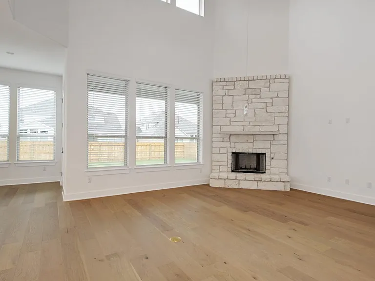 213 Poole Ln — Photo 7