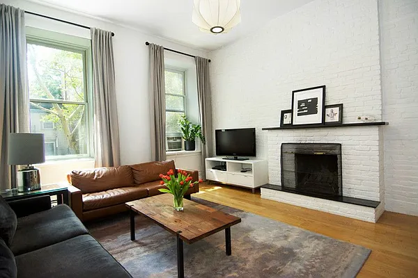 Sold by Brooklyn Bridge | media 10