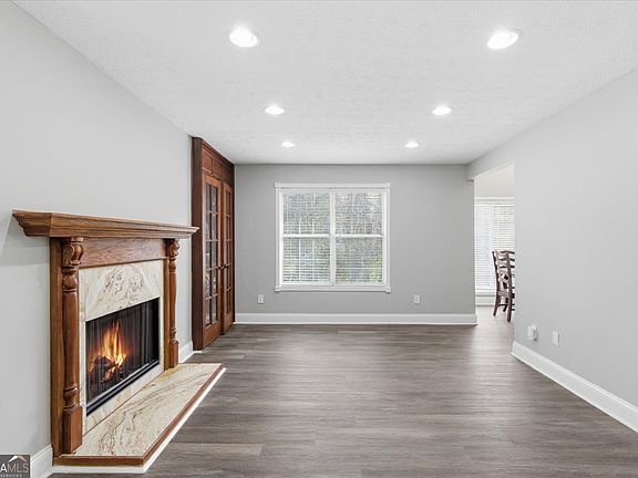 5th image of 307 Glenleaf Dr
