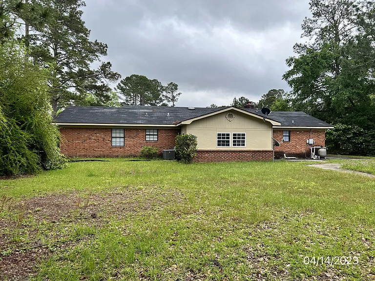 1103 Hickory St — Photo 32