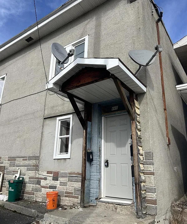448 Eva Ave #1