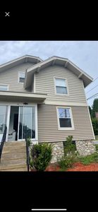 46 Hilton St, Manchester, NH, 03104