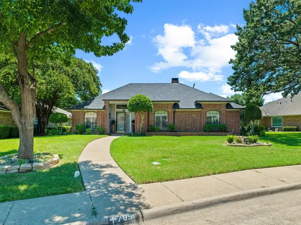 709 Arbor Creek Dr, Desoto, TX 75115
