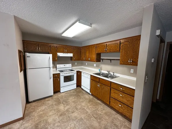 812 6th Ave NE #1-6, Buffalo, MN 55313