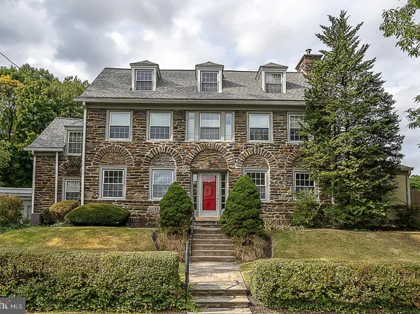 69 W Lodges Ln, Bala Cynwyd, PA 19004