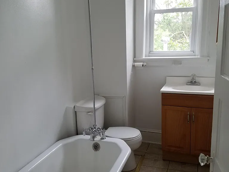 30 N 50th St #3 — Photo 3