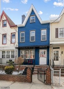 41 Court House Pl, Jersey City, NJ, 07306