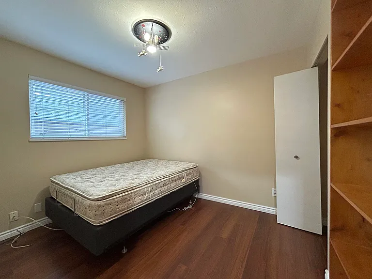 3147 W 8th Ave — Photo 8