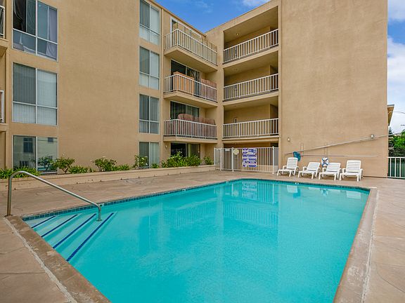 4th image of 540 S Catalina St #313
