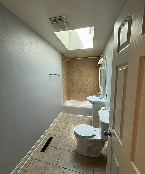 17614 Wentworth Ave — Photo 8