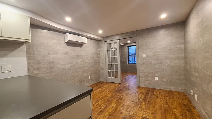 Rented by Matthew Gros-Werter, LREB  | media 2