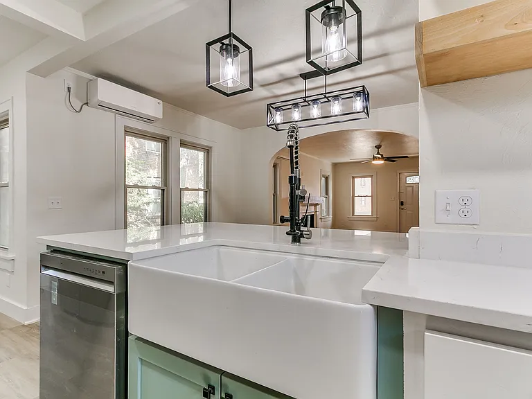 1807 N Gatewood Ave — Photo 12