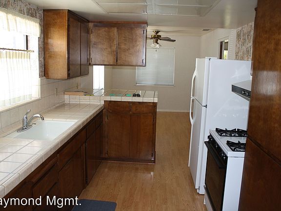 5th image of 5090 44th St