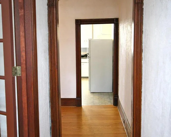 210 N Locust St — Photo 4