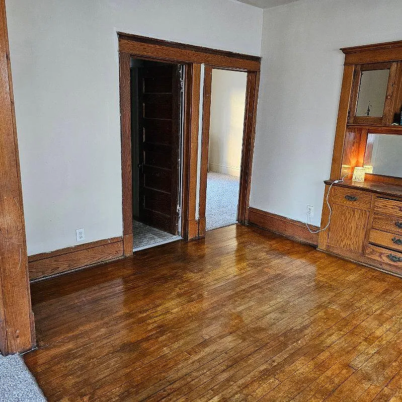 3 bed, 1200 sqft, $1,795 — Photo 3
