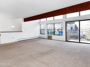 1465 E Putnam Ave APT 229, Greenwich, CT 06870