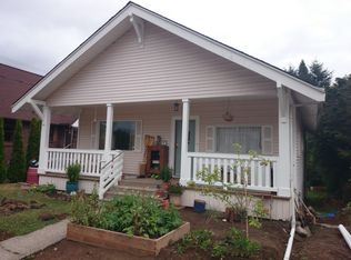 3206 Walnut Ave SW, Seattle, WA 98116