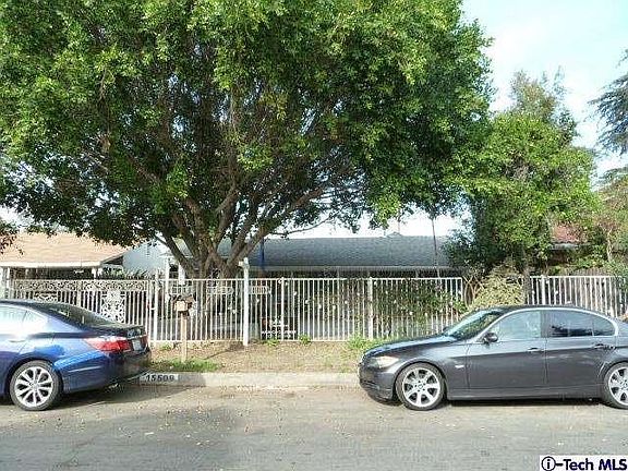 2nd image of 15509 Tuba St