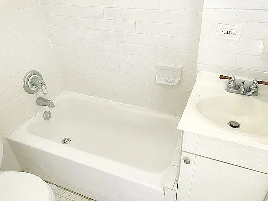 Rented by AJ Clarke | media 10